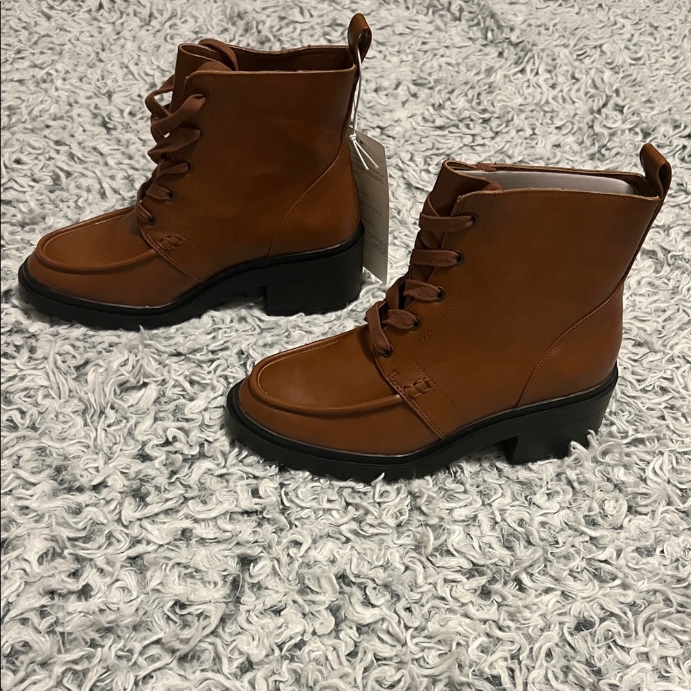Amazon Moc Toe Boot - Picture 4 of 5
